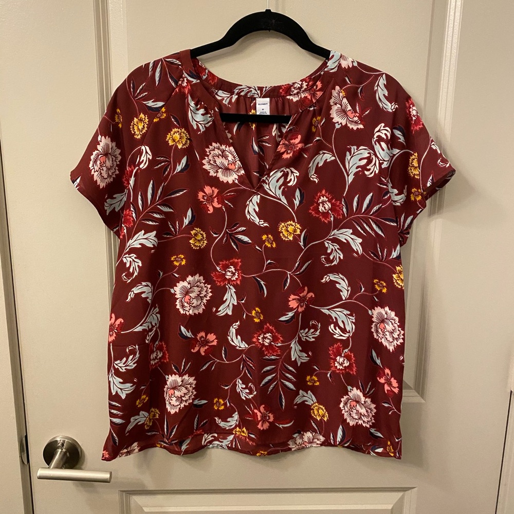 Old Navy Floral Top EUC